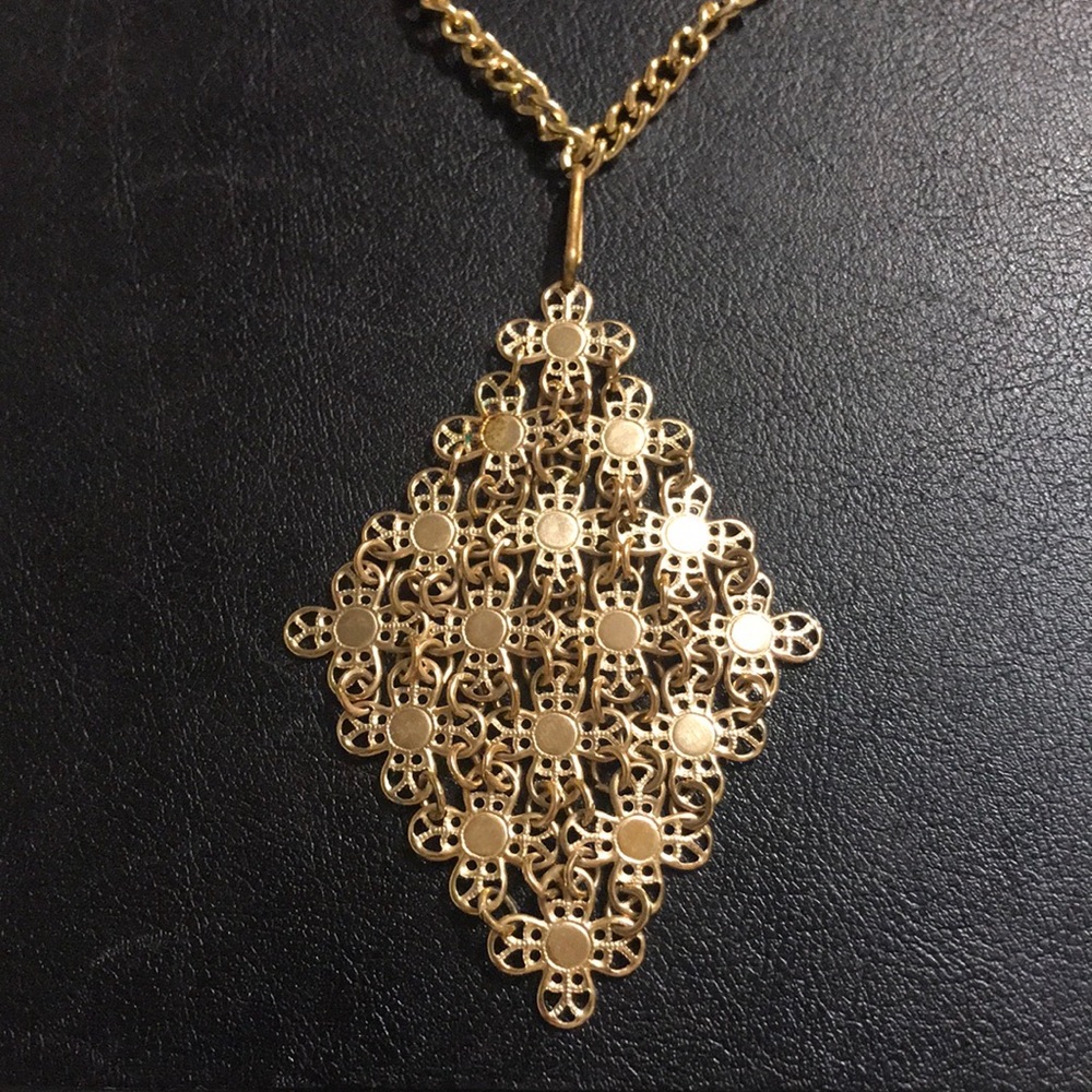 Vintage Sarah Coventry Gold flower filigree necklace w/ upgraded chain